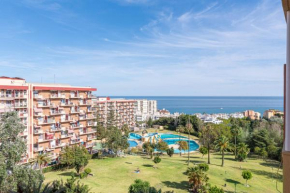 Estudio con vistas al mar, piscina y terraza
